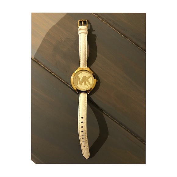 Michael Kors watch - Picture 3 of 3